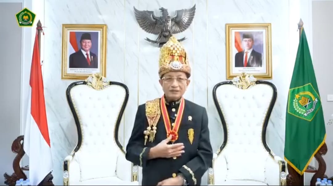 Menag Dinilai Offside: Penggunaan Baju Adat Aceh Ucapkan Selamat Kepada Ummat KatolikTuai Protes