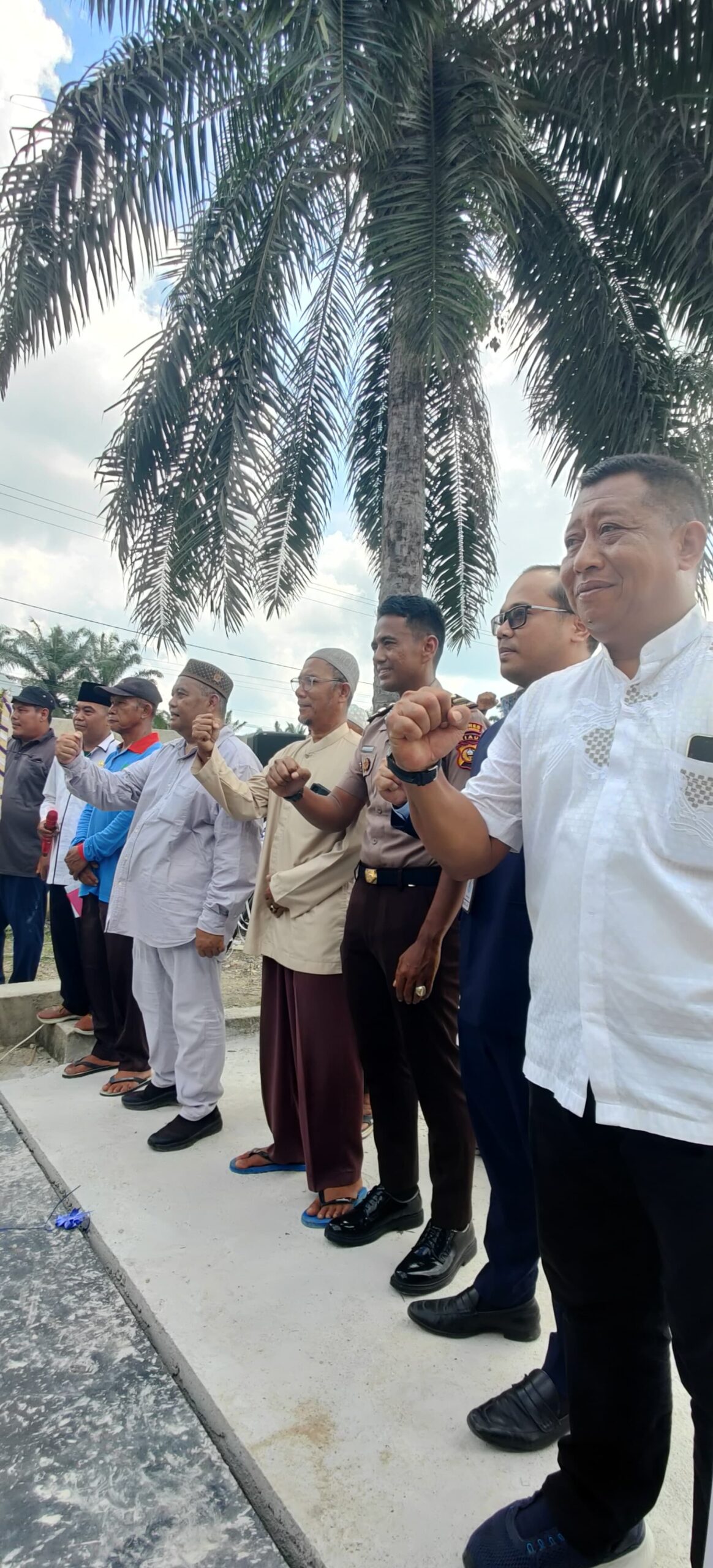 KUD Tirta Kencana Resmikan Timbangan Digital, Permudah Petani Sawit Singingi KUD Tirta Kencana Resmikan Timbangan Digital, Permudah Petani Sawit Singingi