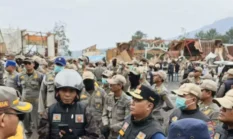 Janji di Tengah Reruntuhan