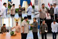 Presiden Prabowo Subianto menerima Wakil Presiden ke-10 dan ke-12 RI Jusuf Kalla di Istana Merdeka, Jakarta. Pertemuan membahas penguatan ketahanan energi nasional melalui percepatan pembangunan pembangkit listrik berbasis energi bersih sebagai penopang pertumbuhan ekonomi dan swasembada energi.(sumber foto : Facebook)