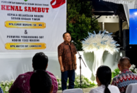 Bupati Seram Bagian Timur menekankan pentingnya sinergi antara pemerintah daerah, kejaksaan, dan TNI dalam mengawal pembangunan agar berjalan transparan, akuntabel, dan sesuai aturan hukum.(sumber Foto : TribunMaluku.com)