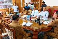 Keterangan : Pemerintah daerah dan Balai Taman Nasional Manusela menyepakati enam langkah penyelesaian konflik tapal batas guna menciptakan kepastian hukum dan menjaga keseimbangan antara konservasi dan kepentingan masyarakat.(sumber foto : TribuNews.ambon.com)