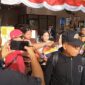 VAP saat tiba di Bandara Sam Ratulangi Manado dengan pengawalan ketat aparat 