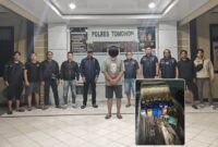 Tersangka saat diamankan Tim URC