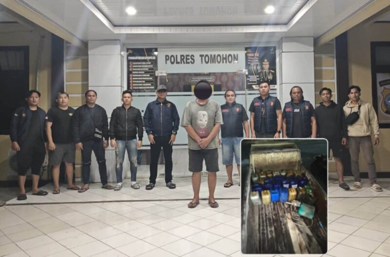 Tersangka saat diamankan Tim URC